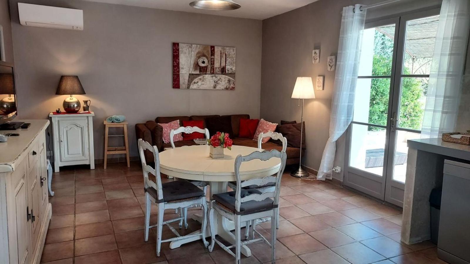 La Bastide Des Amouriers Caumont-sur-Durance Exterior foto