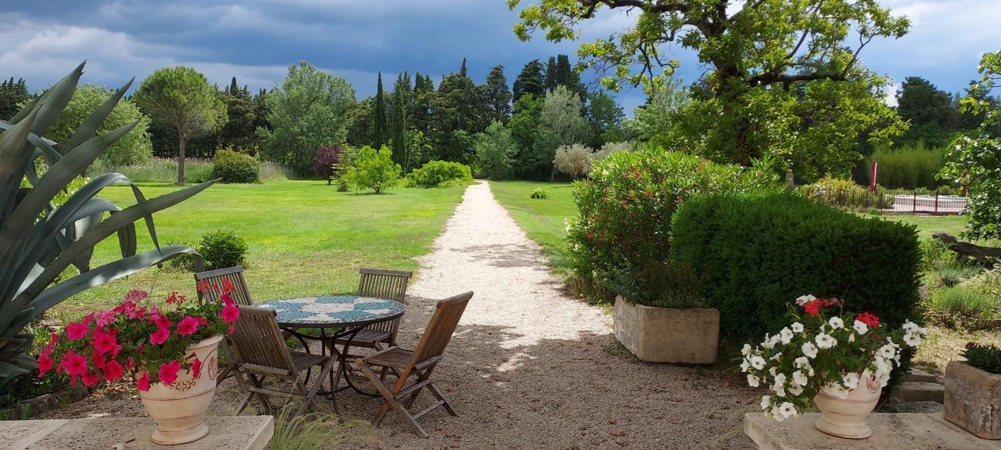 La Bastide Des Amouriers Caumont-sur-Durance Exterior foto